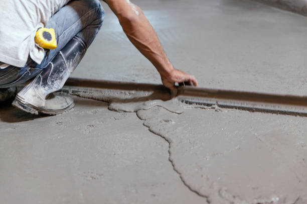 Best Concrete Pool Decks in Lake Cherokee, TX